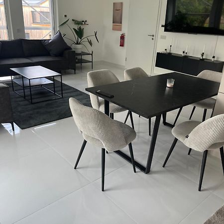 2 Moderne Wohnung Nahe Museum Sinsheim Buitenkant foto